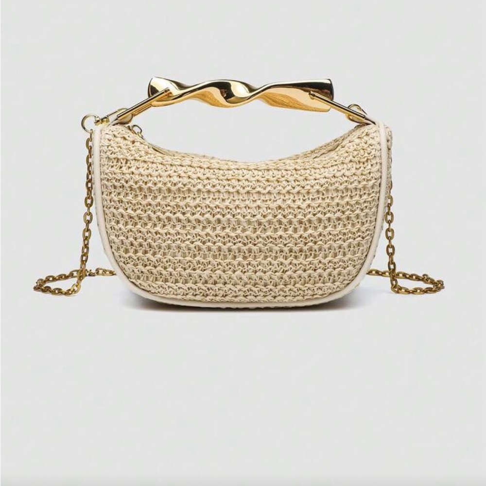 Elegant Cream Woven Handbag - Picture 3 of 10